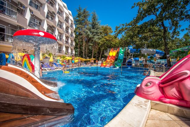 Prestige Deluxe Hotel Aquapark Club